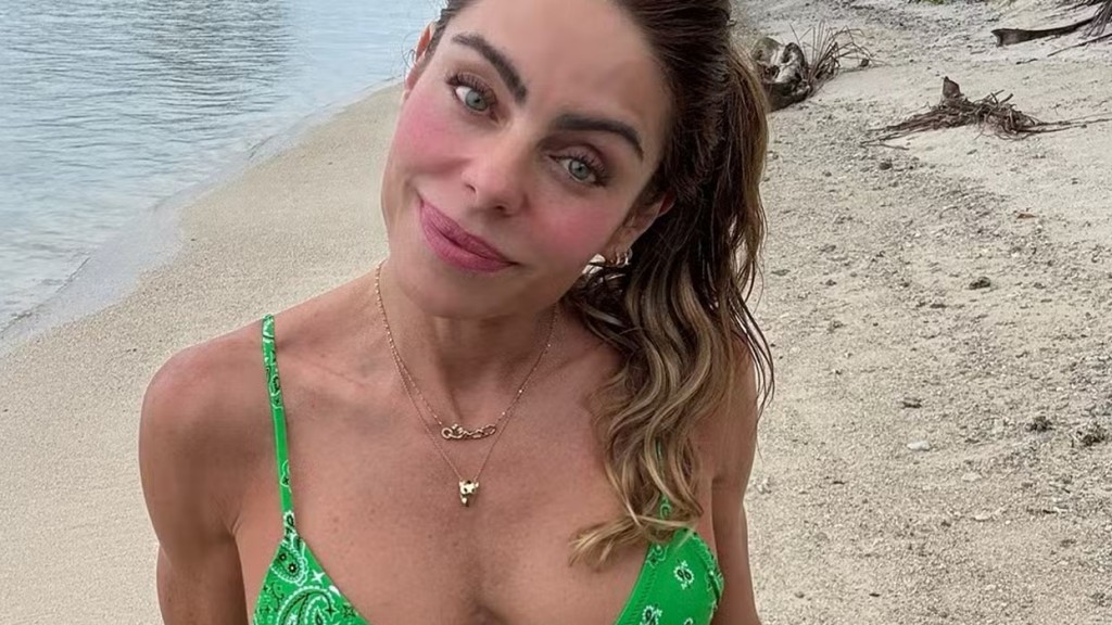 Daniella Cicarelli exibe boa forma em viagem à Indonésia: ‘Viagem selvagem,’
