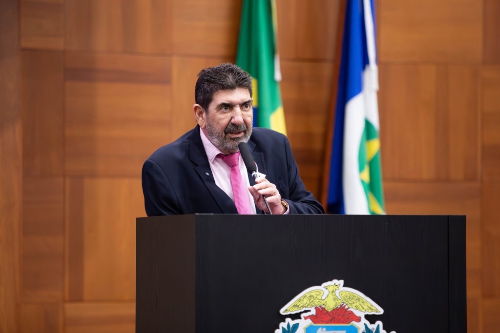 Dr. João propõe multa de até R$ 5 milhões para quem vender bebidas adulteradas em MT